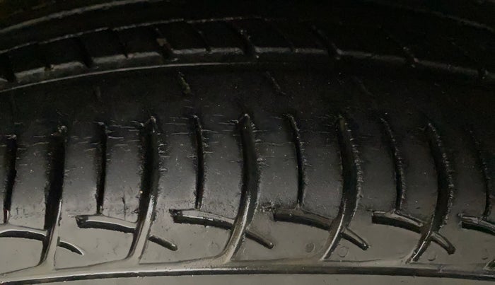 2018 Maruti Baleno DELTA PETROL 1.2, Petrol, Manual, 34,658 km, Right Front Tyre Tread