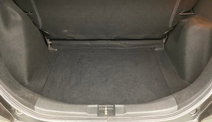 2018 Honda WR-V 1.2 i-VTEC VX MT, Petrol, Manual, 17,934 km, Boot Inside
