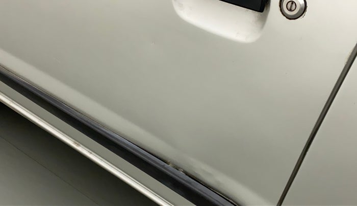 2013 Maruti Alto K10 VXI, Petrol, Manual, 26,107 km, Front passenger door - Minor scratches