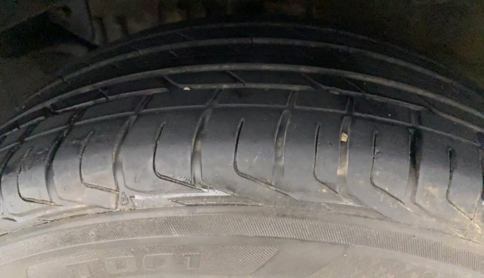 2021 Tata NEXON XZ PLUS PETROL SUNROOF, Petrol, Manual, 21,929 km, Right Rear Tyre Tread