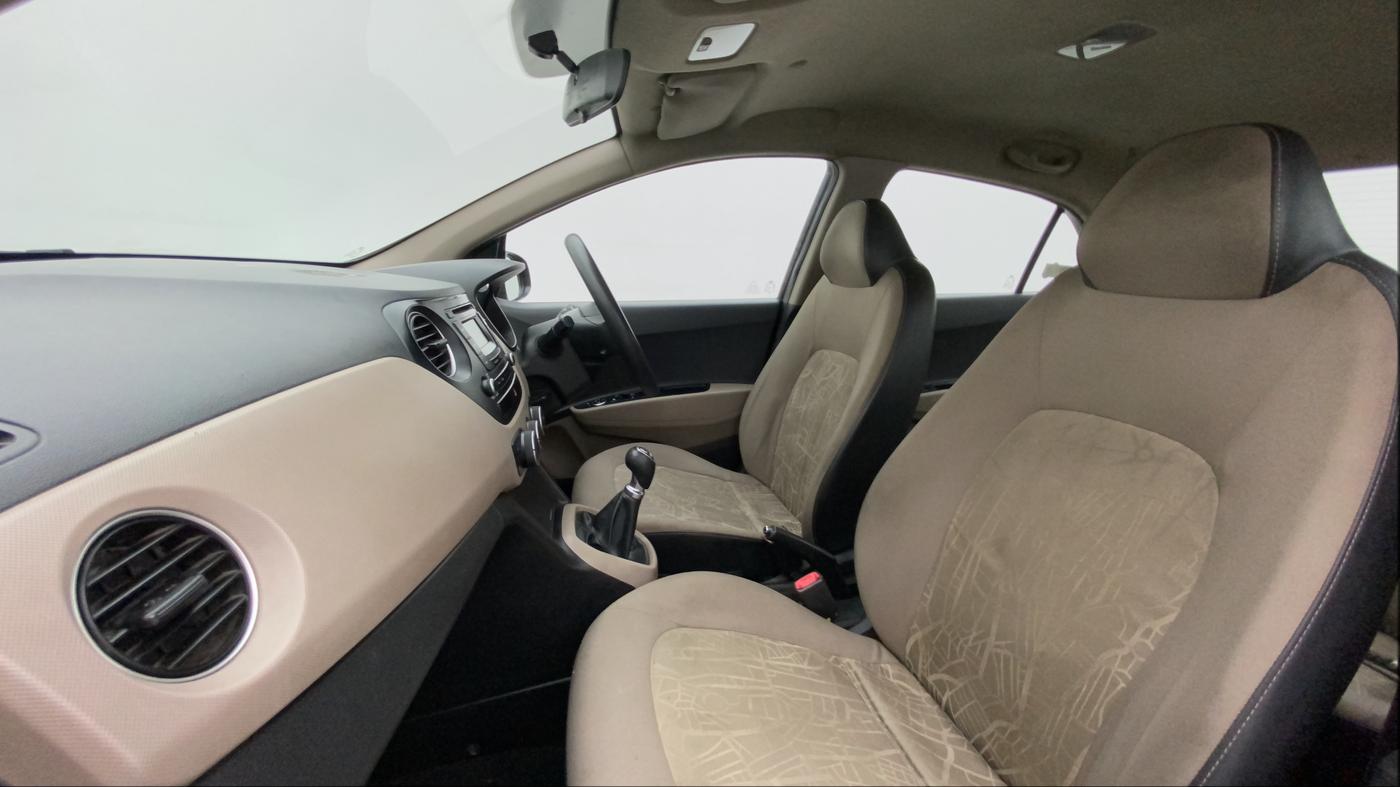 2014 Hyundai Xcent S 1.2, Petrol, Manual, 43,047 km, Right Side Front Door Cabin