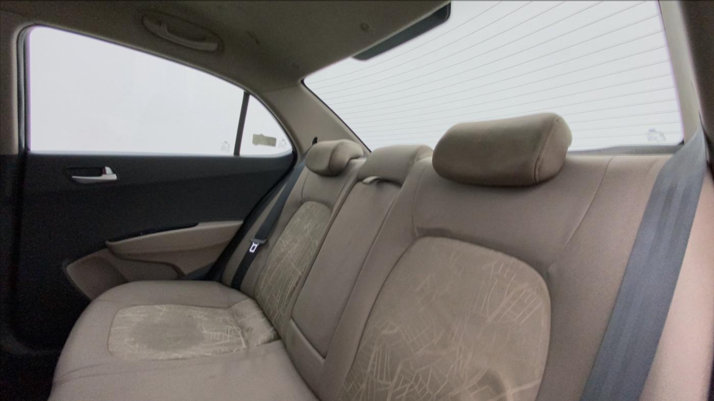 2014 Hyundai Xcent S 1.2, Petrol, Manual, 43,047 km, Right Side Rear Door Cabin