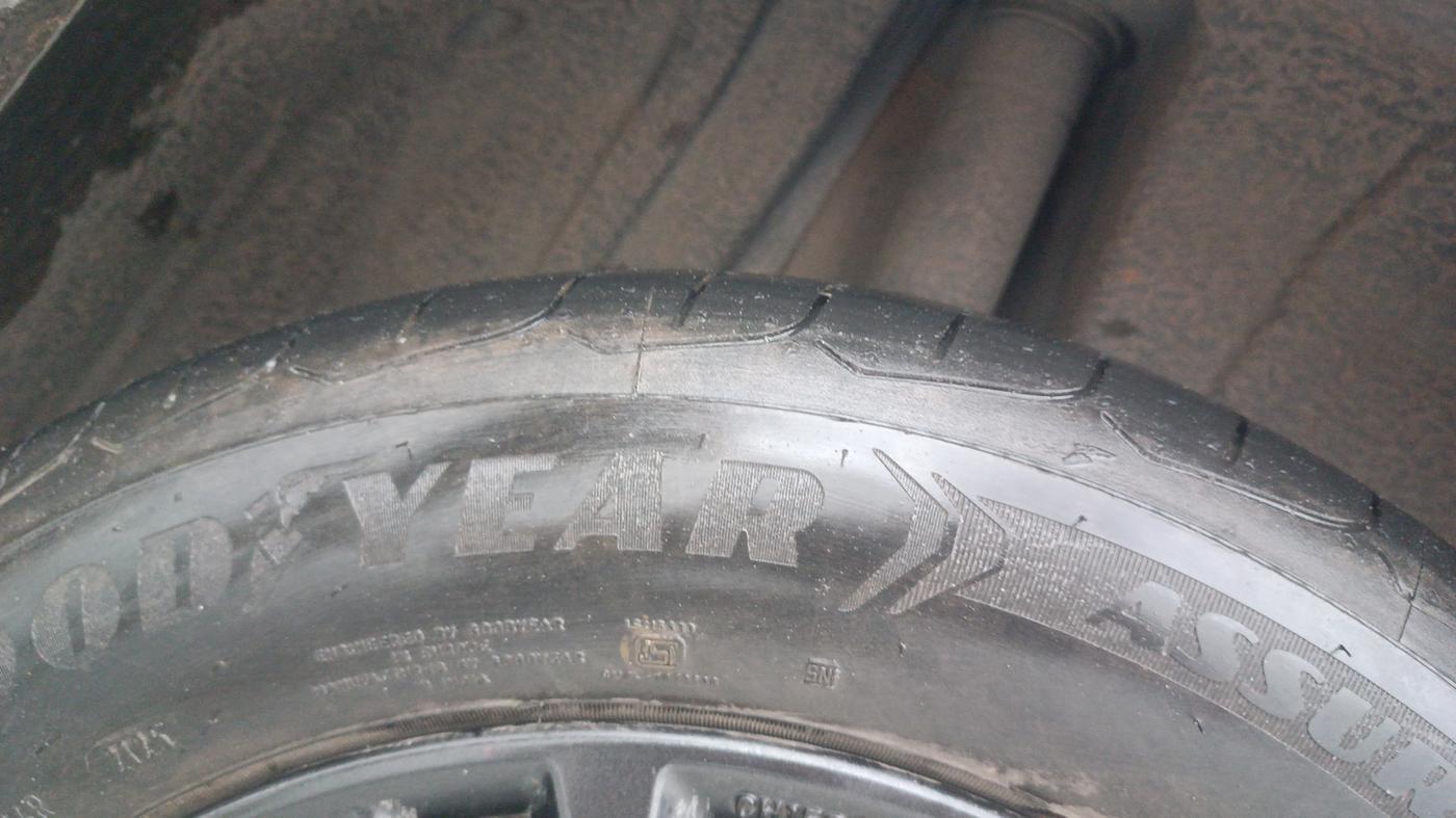 2020 Maruti XL6 ZETA MT, Petrol, Manual, 54,948 km, Right Rear Tyre Tread