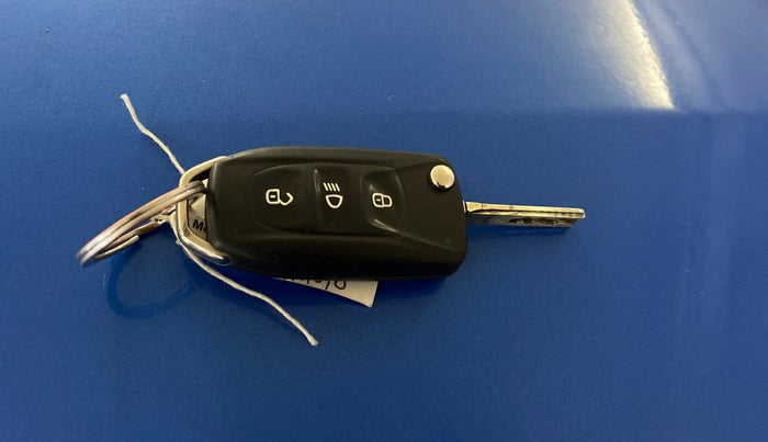 2020 Tata Tiago XZ PLUS PETROL, Petrol, Manual, 40,221 km, Key Close Up