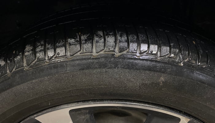 2020 Tata Tiago XZ PLUS PETROL, Petrol, Manual, 40,221 km, Left Rear Tyre Tread