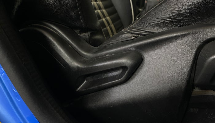 2020 Tata Tiago XZ PLUS PETROL, Petrol, Manual, 40,221 km, Driver Side Adjustment Panel