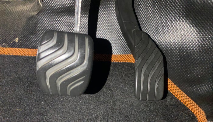 2019 Renault Kwid CLIMBER 1.0 AMT, Petrol, Automatic, 31,428 km, Pedals