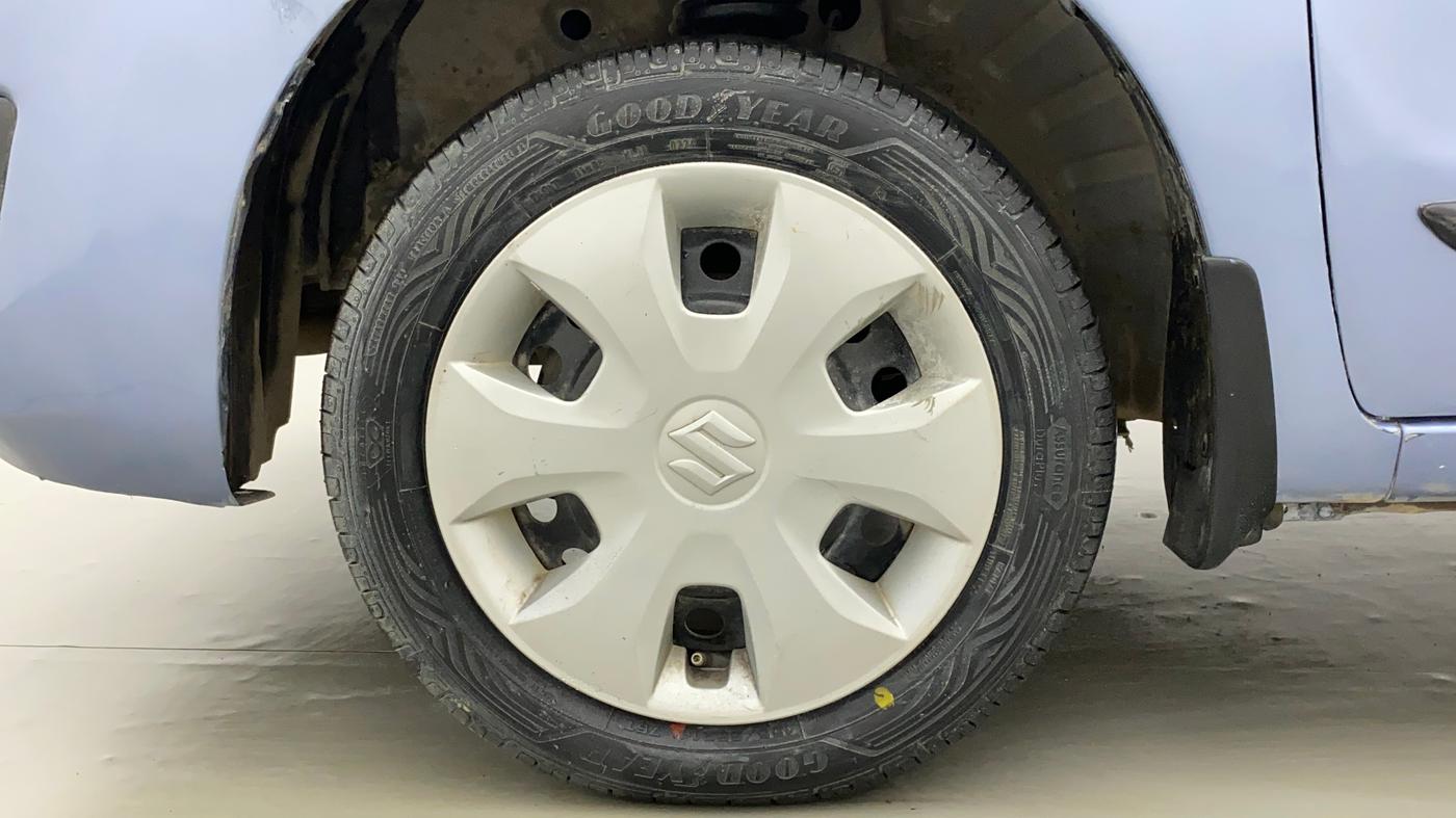 2013 Maruti Wagon R 1.0 VXI, Petrol, Manual, 1,05,115 km, Left Front Wheel