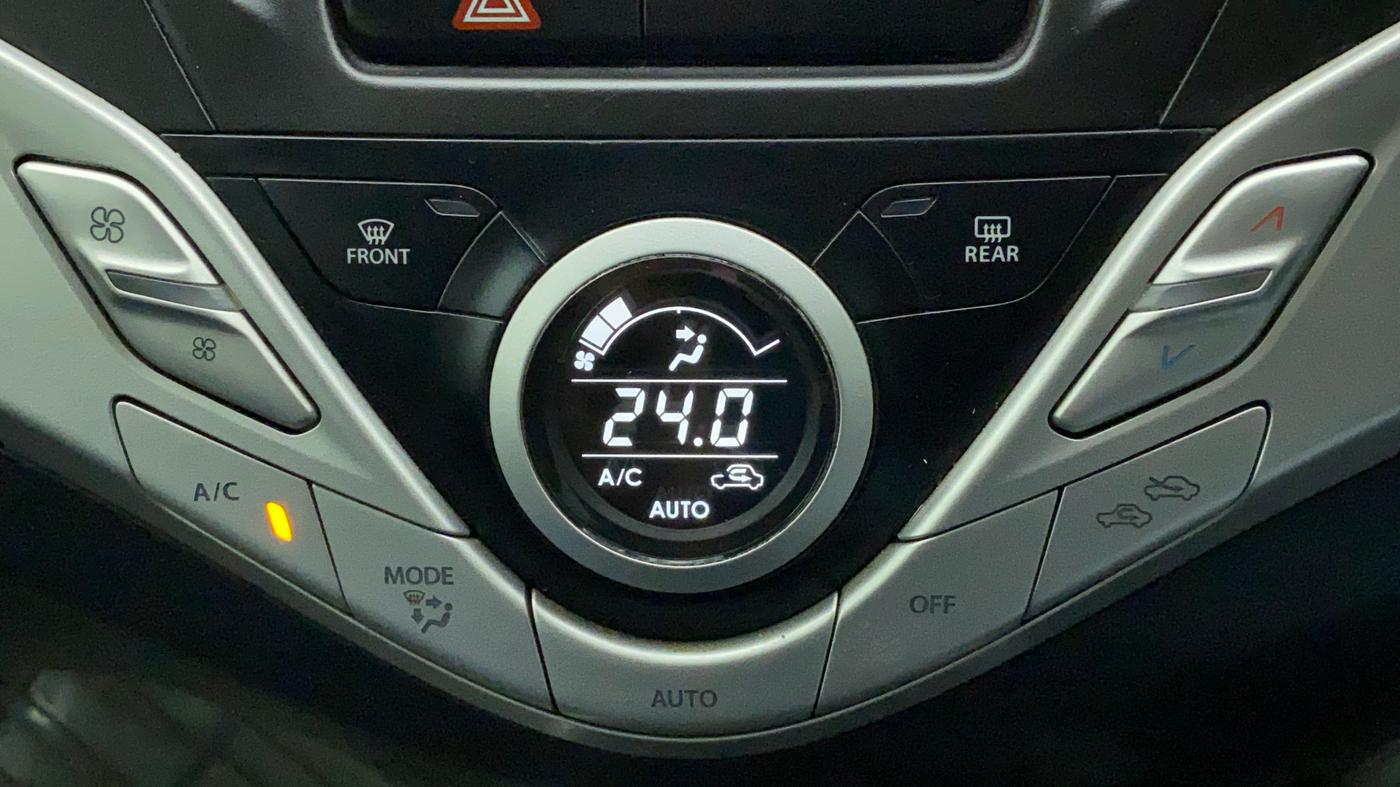 2017 Maruti Baleno ZETA PETROL 1.2, Petrol, Manual, 29,977 km, Automatic Climate Control