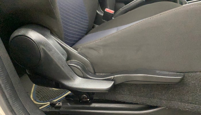 2020 Maruti Baleno ZETA PETROL 1.2, Petrol, Manual, 17,122 km, Driver Side Adjustment Panel