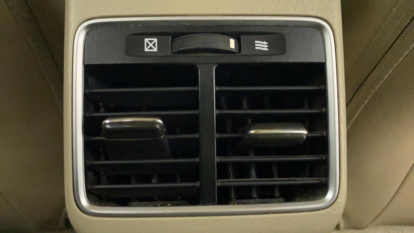 2016 Maruti Ciaz ZXI+, Petrol, Manual, 63,012 km, Rear AC Vents