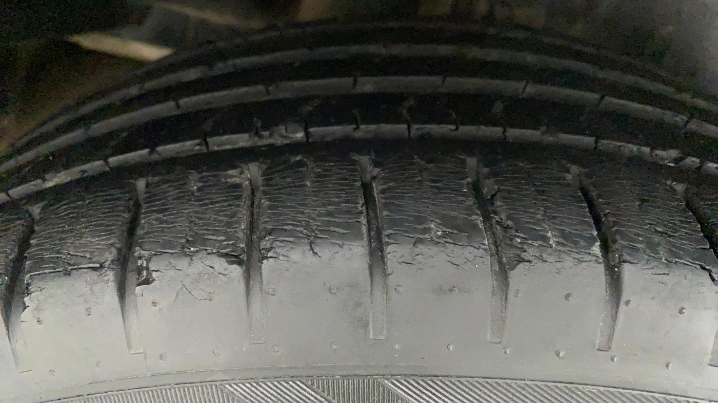 2016 Maruti Ciaz ZXI+, Petrol, Manual, 63,012 km, Right Rear Tyre Tread