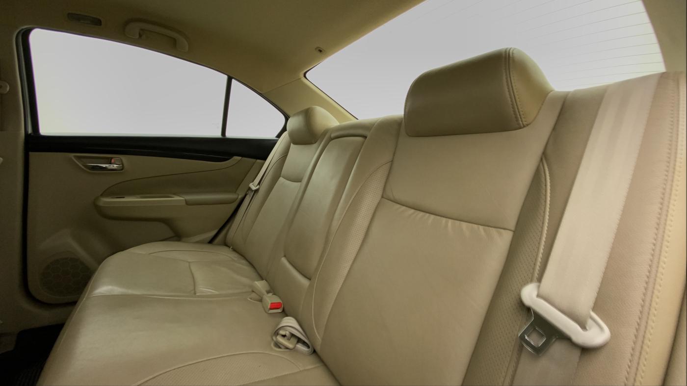 2016 Maruti Ciaz ZXI+, Petrol, Manual, 63,012 km, Right Side Rear Door Cabin