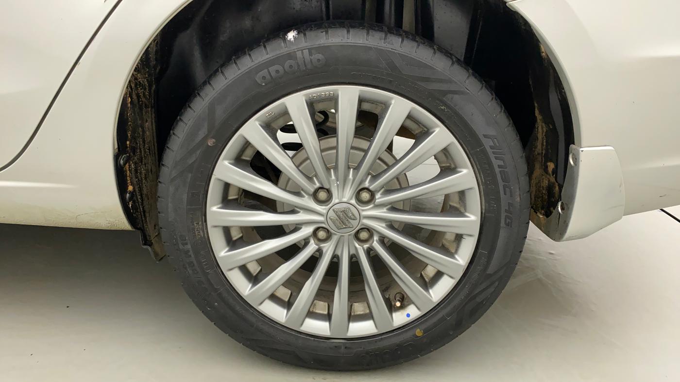 2016 Maruti Ciaz ZXI+, Petrol, Manual, 63,012 km, Left Rear Wheel