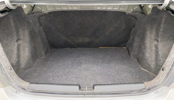 2013 Honda Amaze 1.2L I-VTEC VX, Petrol, Manual, 82,058 km, Boot Inside