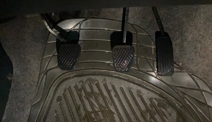 2014 Honda Amaze 1.2L I-VTEC S, Petrol, Manual, 1,13,099 km, Pedals