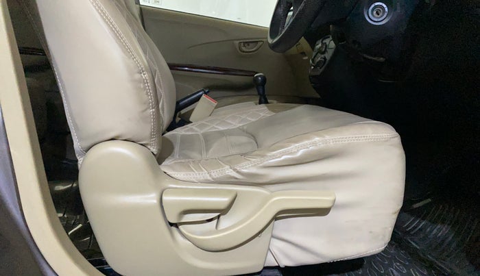 2014 Honda Amaze 1.2L I-VTEC S, Petrol, Manual, 1,13,099 km, Driver Side Adjustment Panel