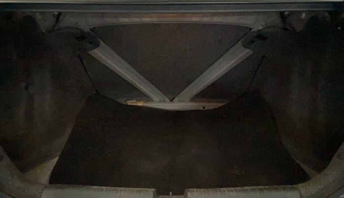 2014 Honda Amaze 1.2L I-VTEC S, Petrol, Manual, 1,13,099 km, Boot Inside