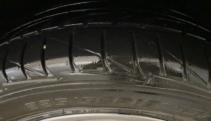 2021 Tata ALTROZ XE PETROL, Petrol, Manual, 42,989 km, Right Front Tyre Tread