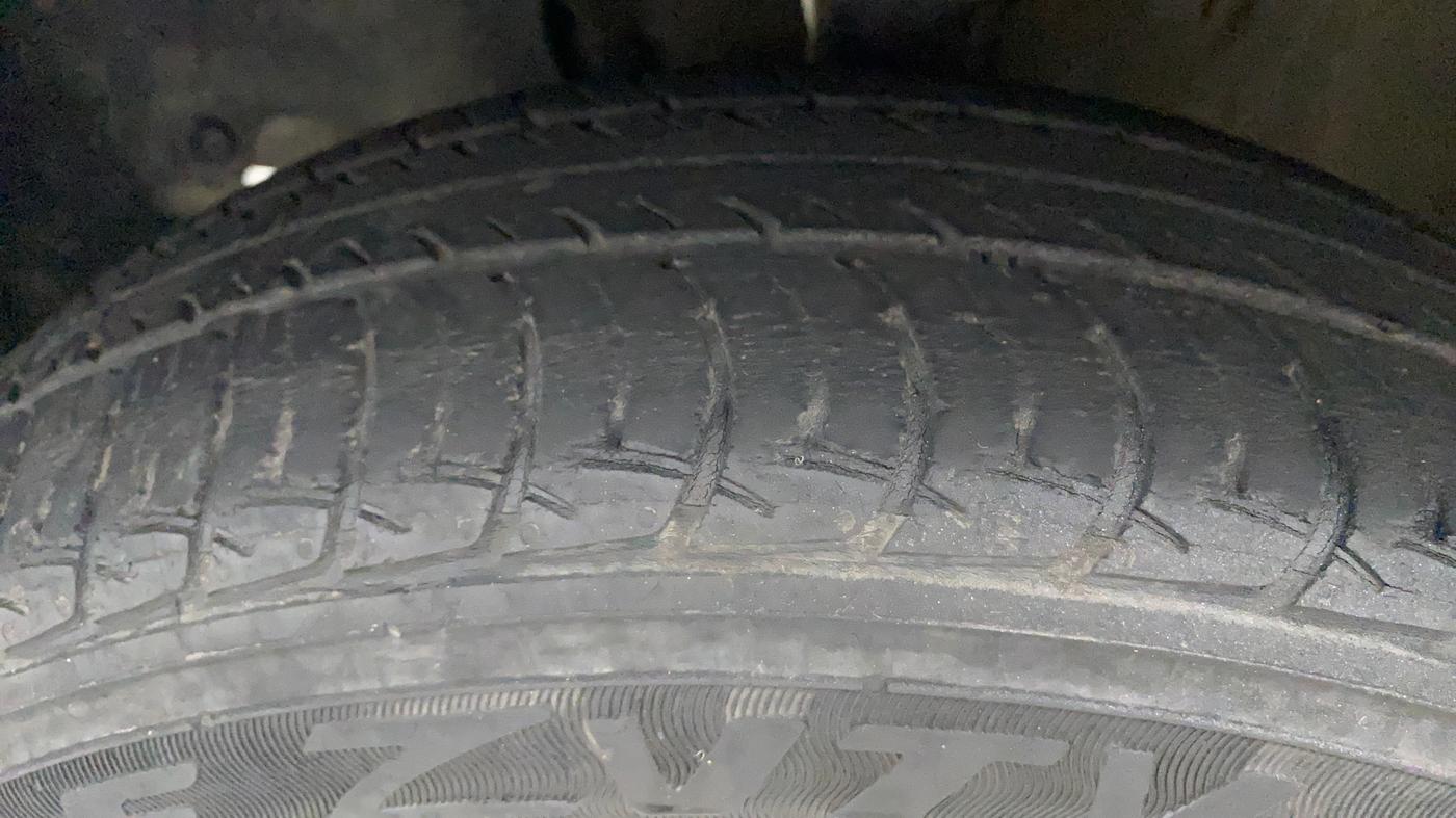 2020 Maruti New Wagon-R ZXI 1.2, Petrol, Manual, 40,345 km, Left Front Tyre Tread
