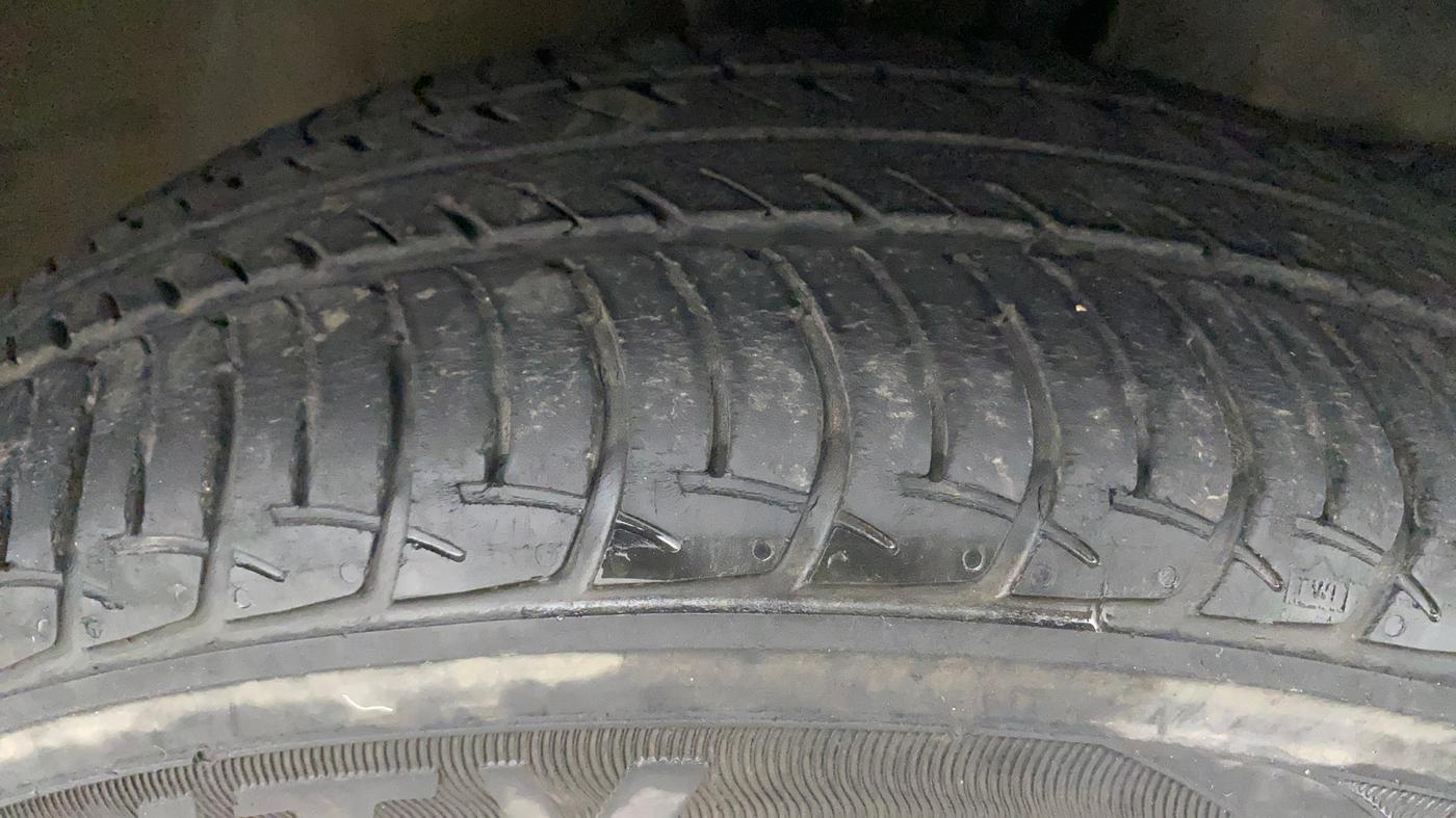 2020 Maruti New Wagon-R ZXI 1.2, Petrol, Manual, 40,345 km, Right Front Tyre Tread