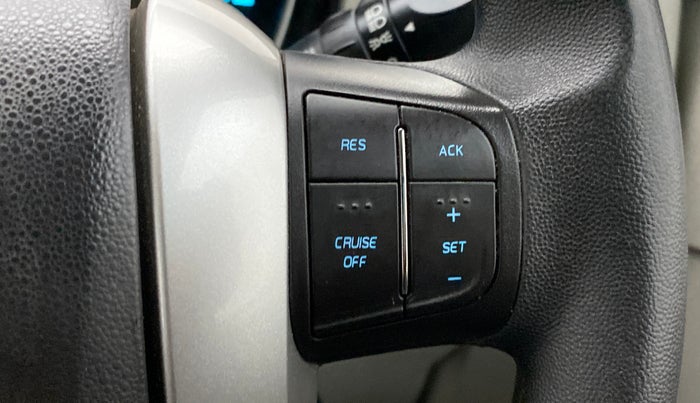 2014 Mahindra Scorpio S10, Diesel, Manual, 42,284 km, Adaptive Cruise Control