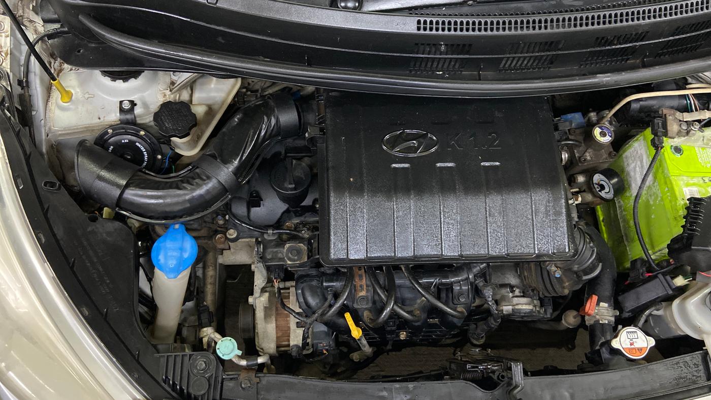 2018 Hyundai Grand i10 MAGNA AT 1.2 KAPPA VTVT, CNG, Automatic, 57,020 km, Engine View - Right