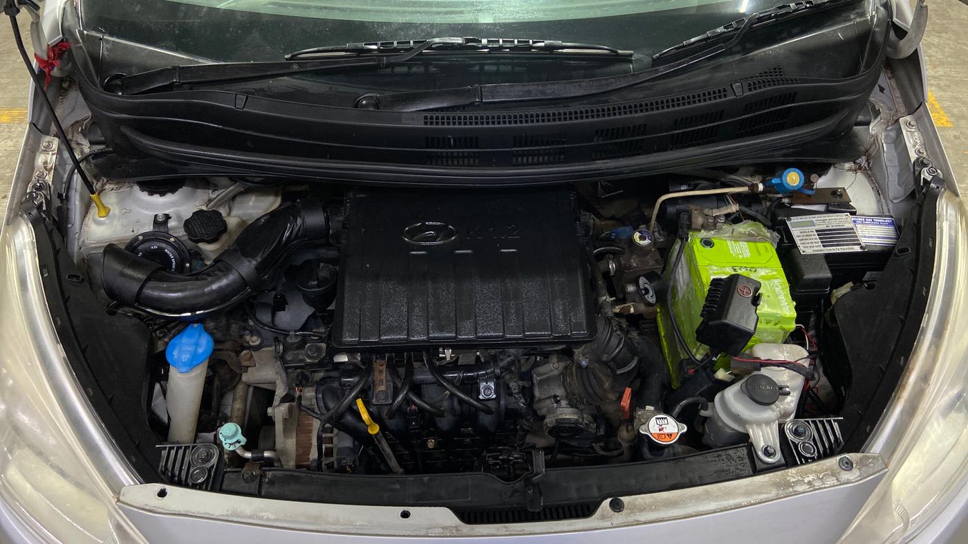 2018 Hyundai Grand i10 MAGNA AT 1.2 KAPPA VTVT, CNG, Automatic, 57,020 km, Engine View
