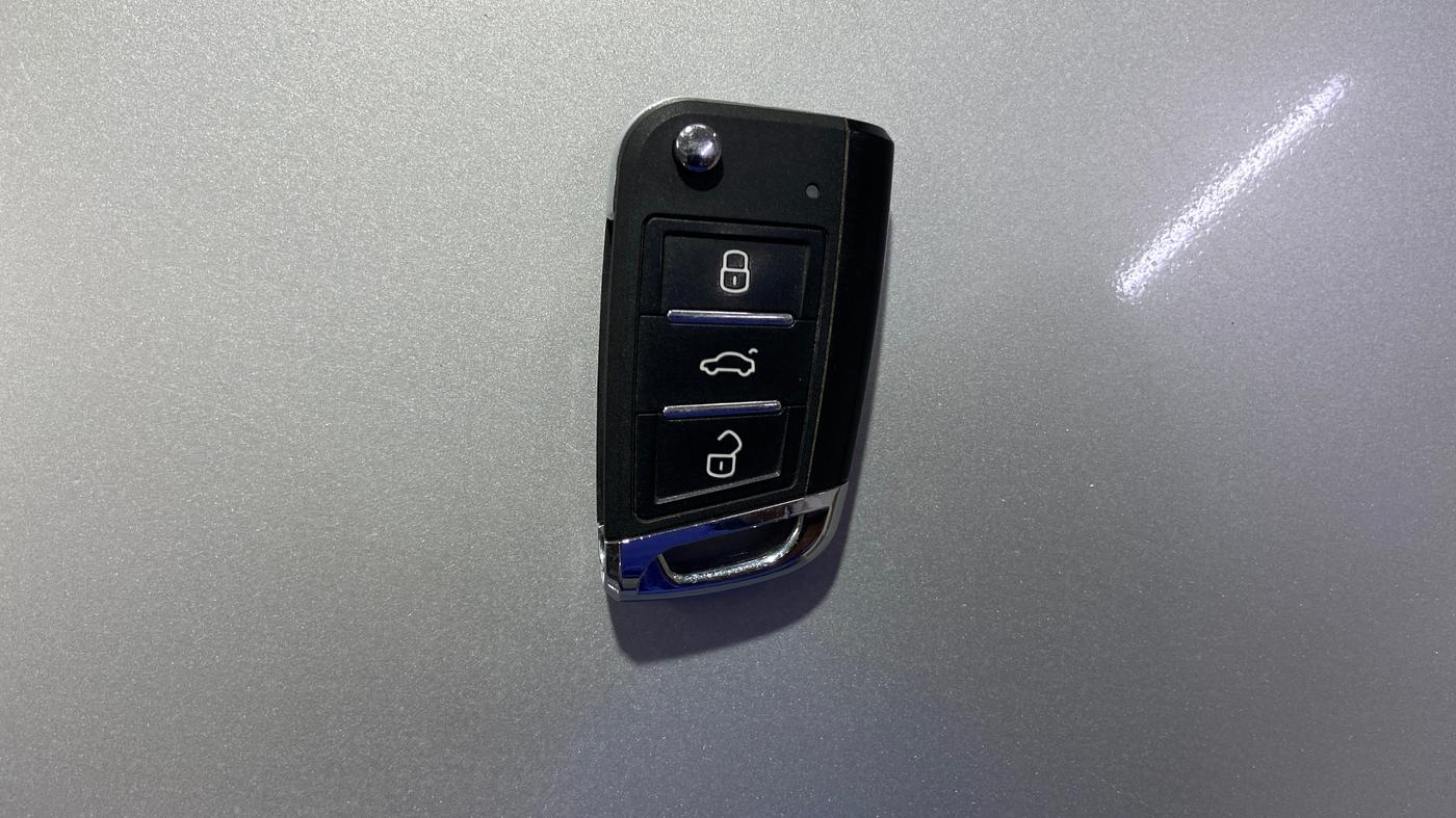 2018 Hyundai Grand i10 MAGNA AT 1.2 KAPPA VTVT, CNG, Automatic, 57,020 km, Key Close Up