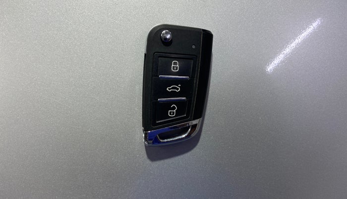 2018 Hyundai Grand i10 MAGNA AT 1.2 KAPPA VTVT, CNG, Automatic, 57,008 km, Key Close Up