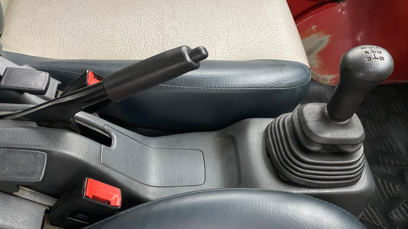 2015 Maruti Eeco 5 STR WITH AC PLUSHTR, Petrol, Manual, 14,533 km, Gear Lever