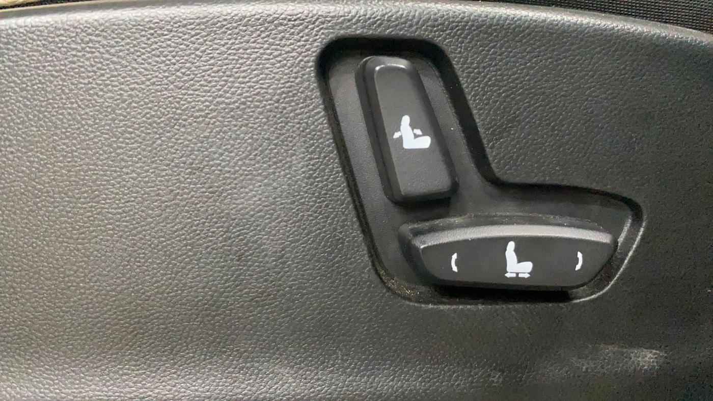 2024 MG HECTOR SHARP PRO 1.5 PETROL TURBO CVT PETROL, Petrol, Automatic, 29,042 km, Driver Side Adjustment Panel