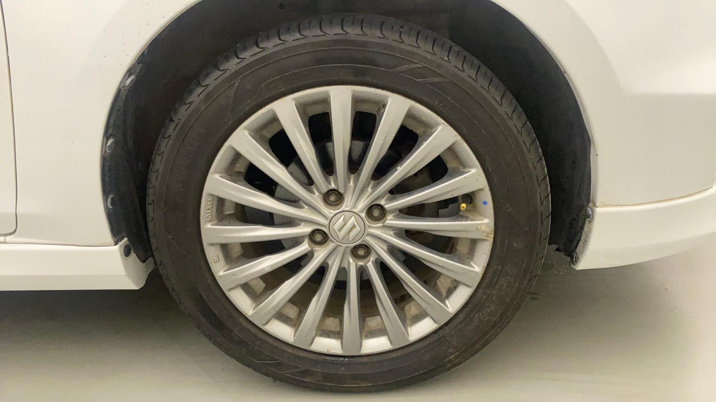 2015 Maruti Ciaz ZDI+ SHVS, Diesel, Manual, 46,320 km, Right Front Wheel
