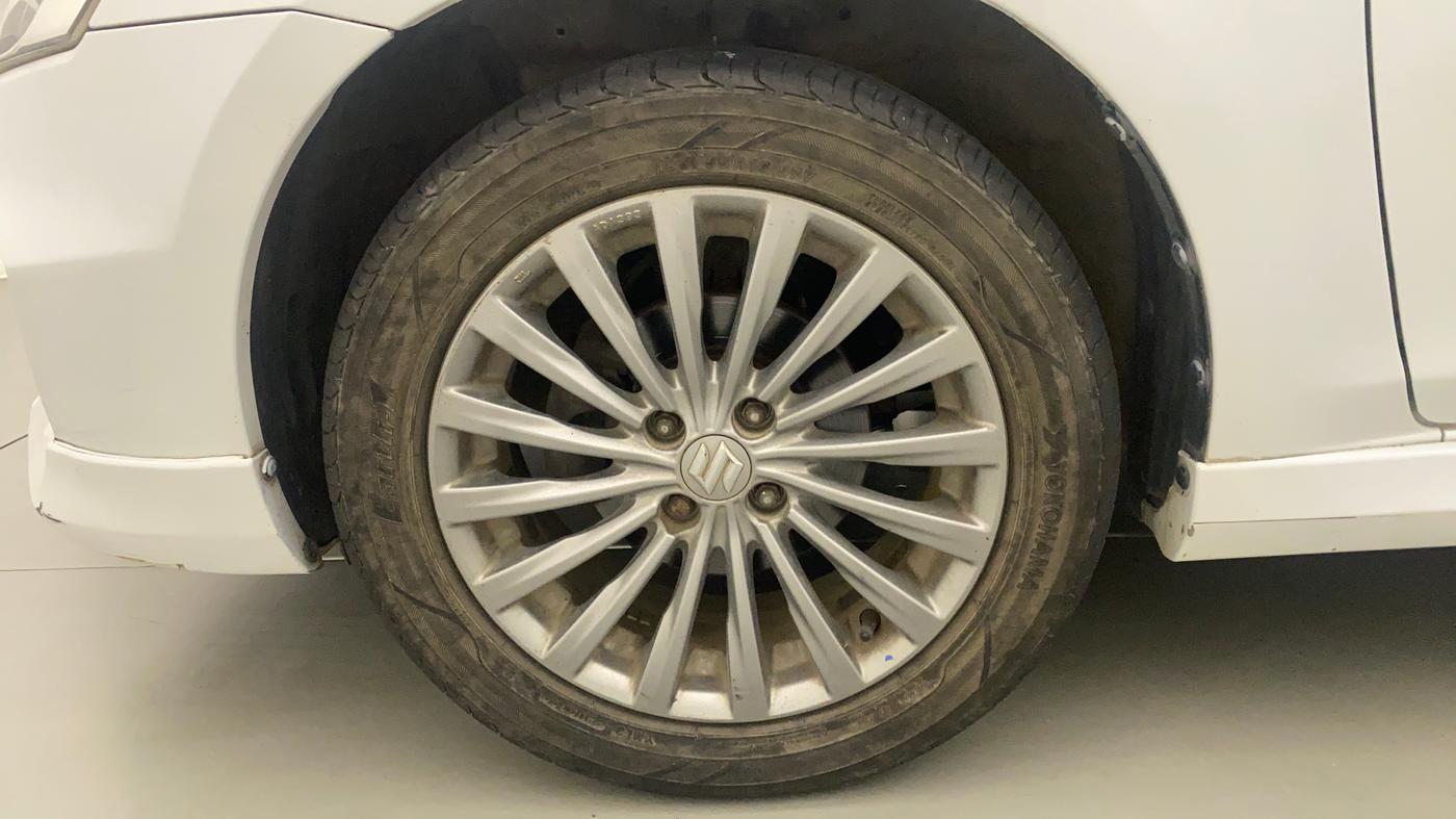 2015 Maruti Ciaz ZDI+ SHVS, Diesel, Manual, 46,320 km, Left Front Wheel