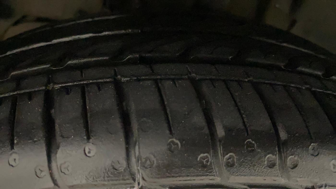 2021 Tata TIAGO NRG XZ AMT, Petrol, Automatic, 34,041 km, Left Front Tyre Tread