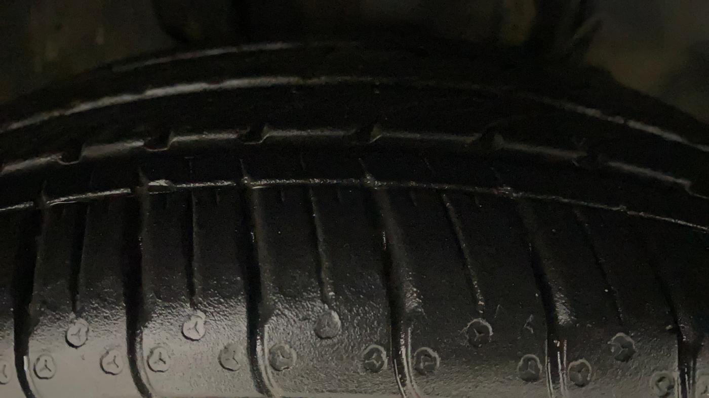 2021 Tata TIAGO NRG XZ AMT, Petrol, Automatic, 34,041 km, Right Front Tyre Tread