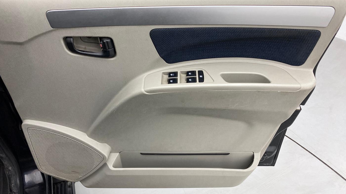 2019 Mahindra Scorpio S11, Diesel, Manual, 86,765 km, Driver Side Door Panels Control