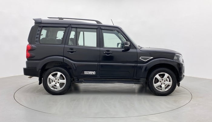 2019 Mahindra Scorpio S11, Diesel, Manual, 86,765 km, Right Side View