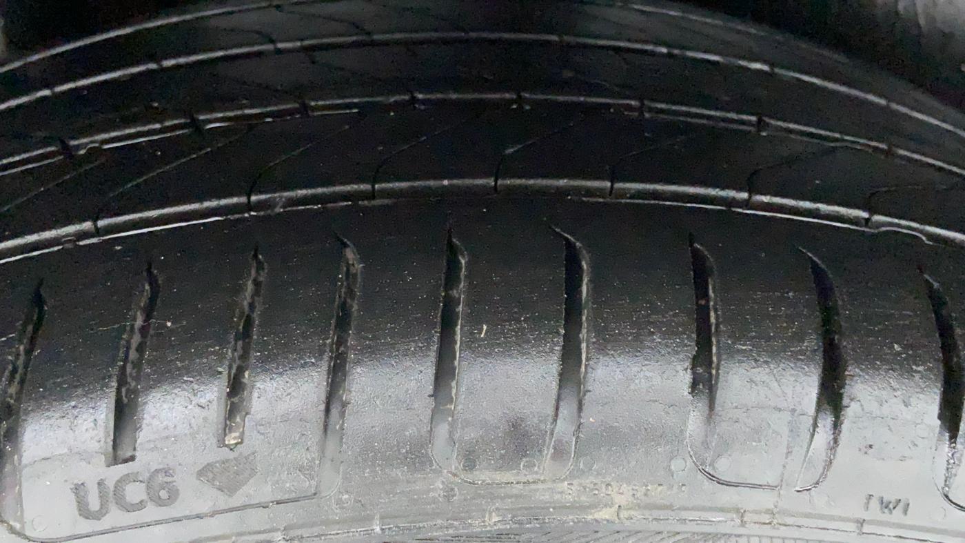 2018 Maruti S Cross ZETA 1.3, Diesel, Manual, 73,478 km, Right Rear Tyre Tread