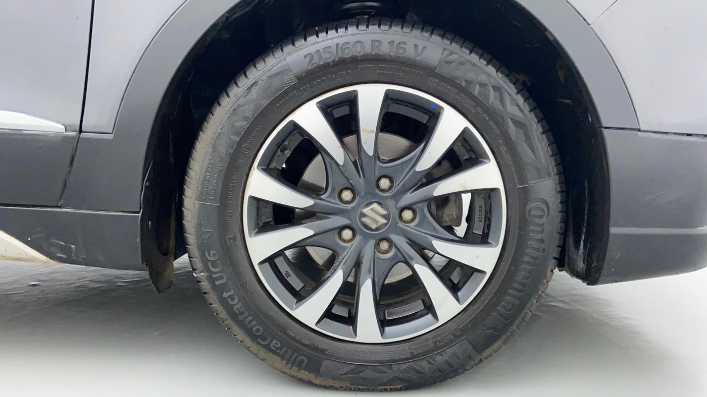 2018 Maruti S Cross ZETA 1.3, Diesel, Manual, 73,478 km, Right Front Wheel
