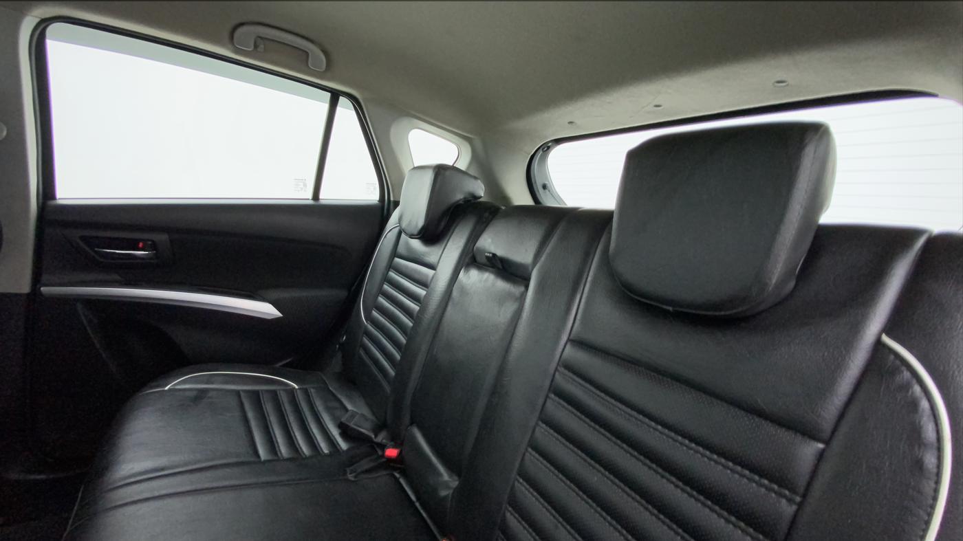 2018 Maruti S Cross ZETA 1.3, Diesel, Manual, 73,478 km, Right Side Rear Door Cabin