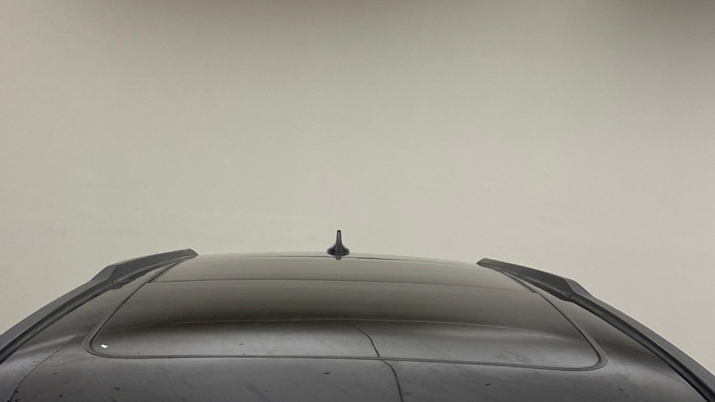 2023 Tata Safari XZA PLUS O RED DARK , Diesel, Automatic, 1,18,926 km, Moonroof/ Sunroof
