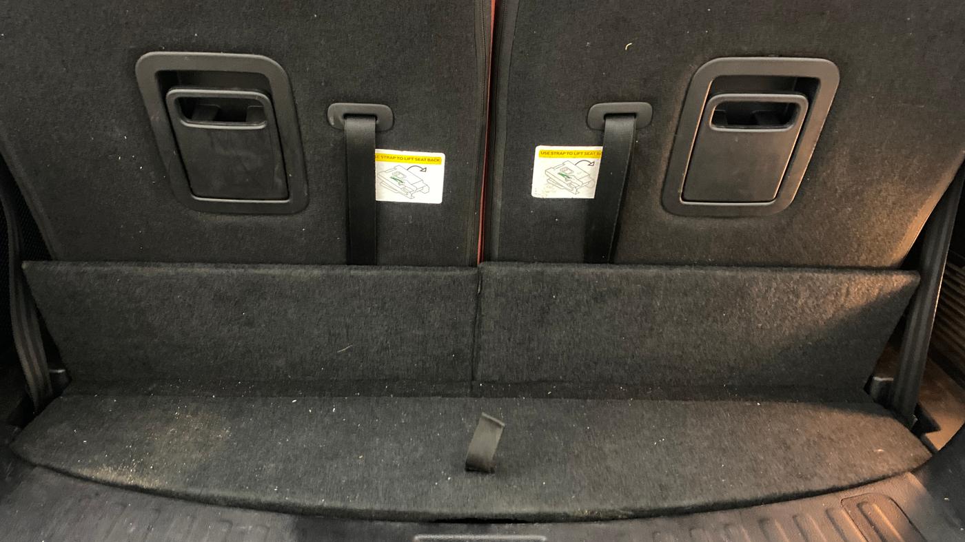 2023 Tata Safari XZA PLUS O RED DARK , Diesel, Automatic, 1,18,926 km, Boot Inside