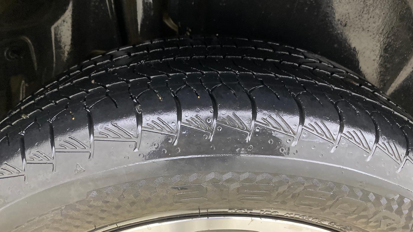 2022 Maruti Grand Vitara ALPHA SMART HYBRID, Petrol, Manual, 66,751 km, Right Rear Tyre Tread