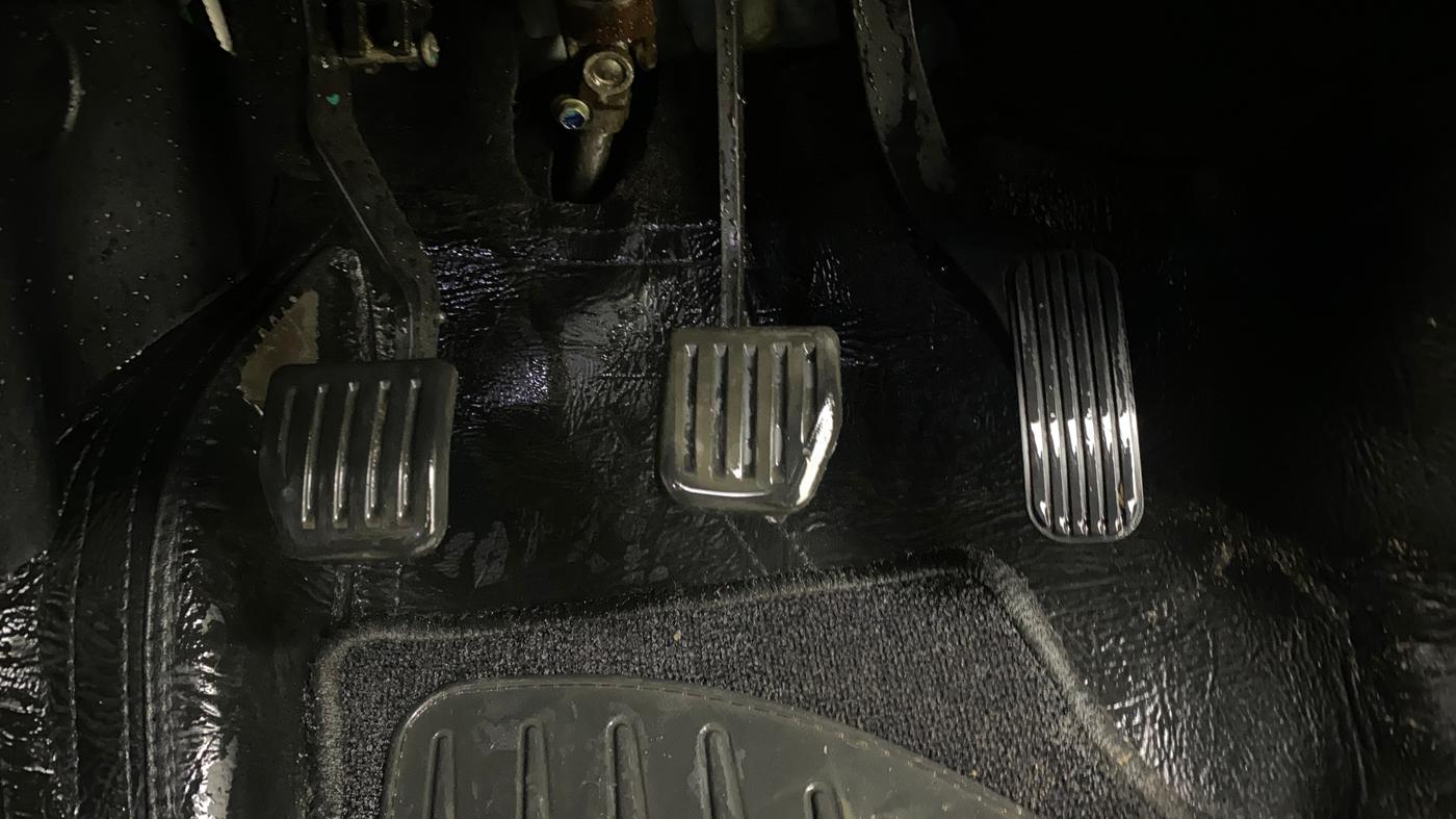 2019 Tata Harrier XZ PLUS 2.0L, Diesel, Manual, 75,989 km, Pedals