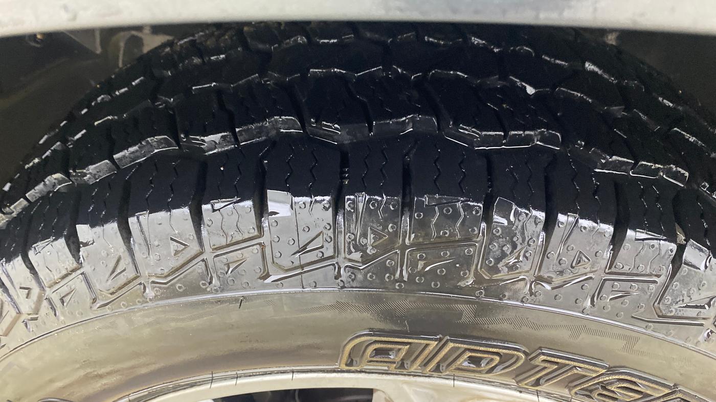 2019 Tata Harrier XZ PLUS 2.0L, Diesel, Manual, 75,989 km, Left Front Tyre Tread