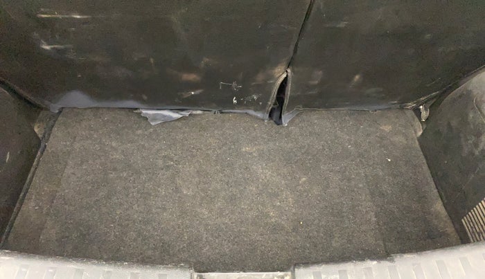 2017 Maruti Swift VDI (O), Diesel, Manual, 48,197 km, Boot Inside