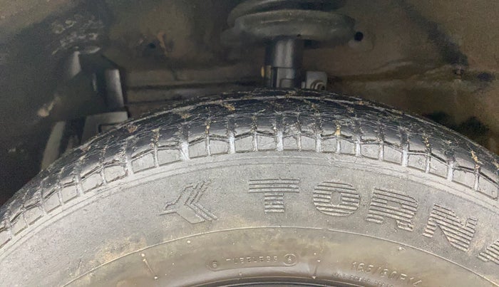 2017 Maruti Swift VDI (O), Diesel, Manual, 48,197 km, Left Front Tyre Tread