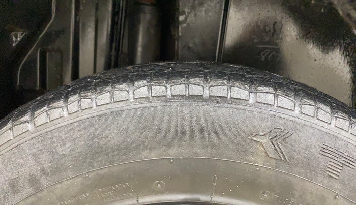 2017 Maruti Swift VDI (O), Diesel, Manual, 48,197 km, Right Rear Tyre Tread