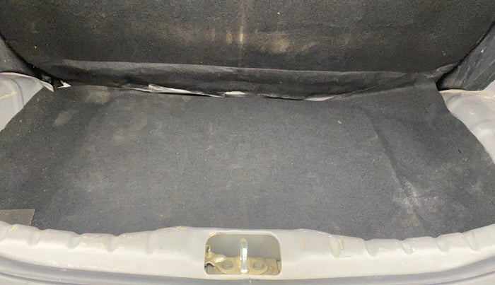 2018 Hyundai Eon ERA +, Petrol, Manual, 56,449 km, Boot Inside